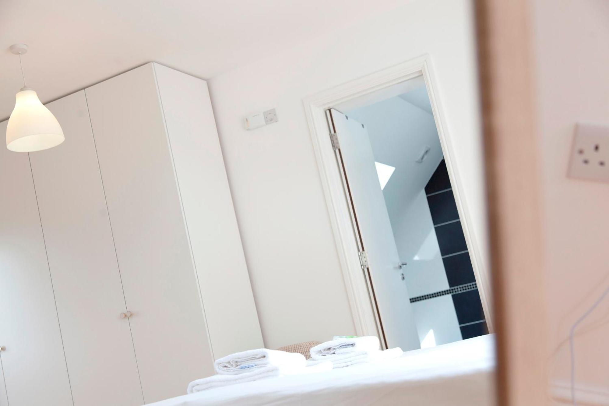 Pass The Keys 49 Byron Square Modern And Spacious 3 Bed Home With Free Parking CBG Exteriér fotografie