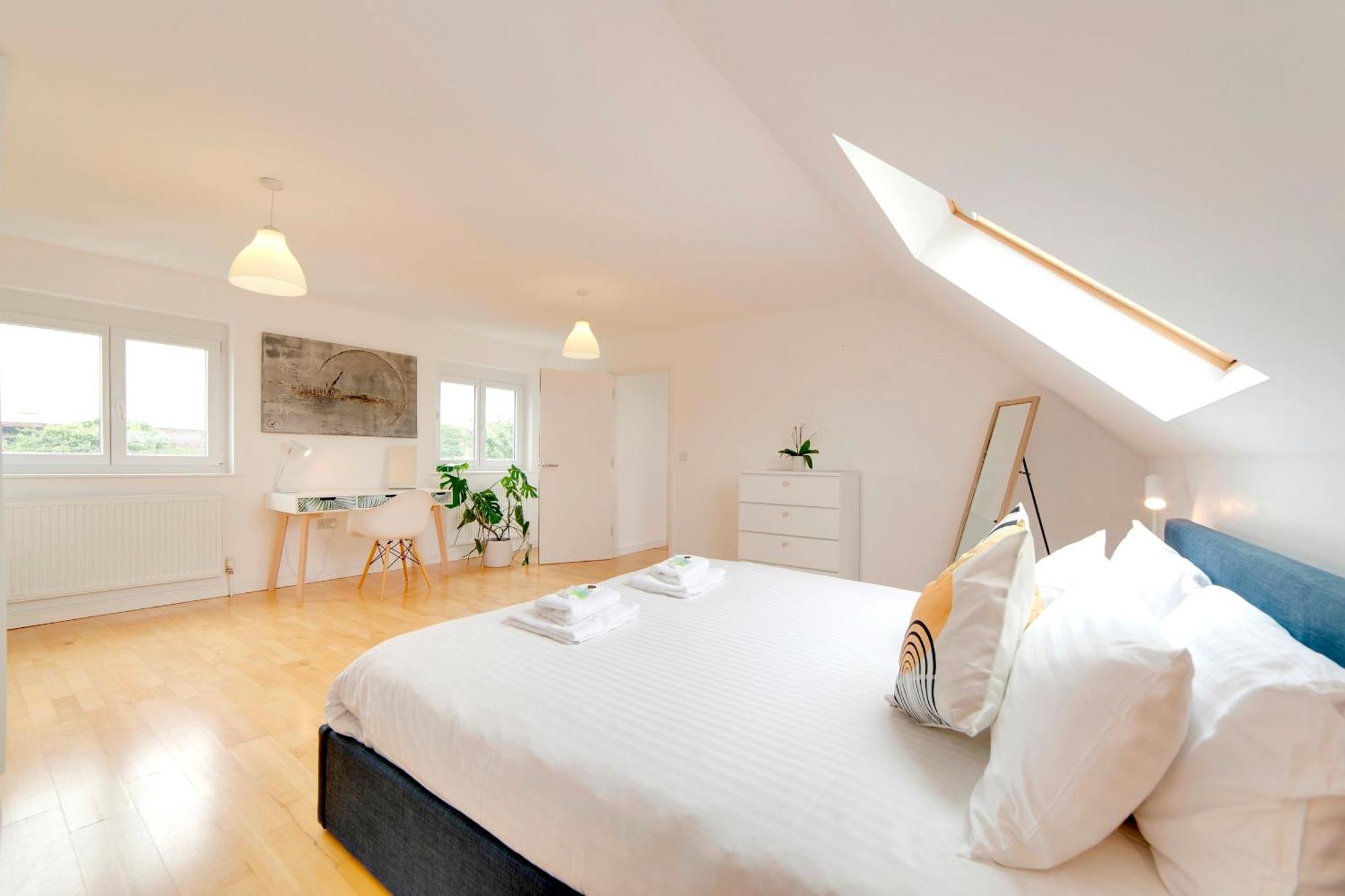 Pass The Keys 49 Byron Square Modern And Spacious 3 Bed Home With Free Parking CBG Exteriér fotografie