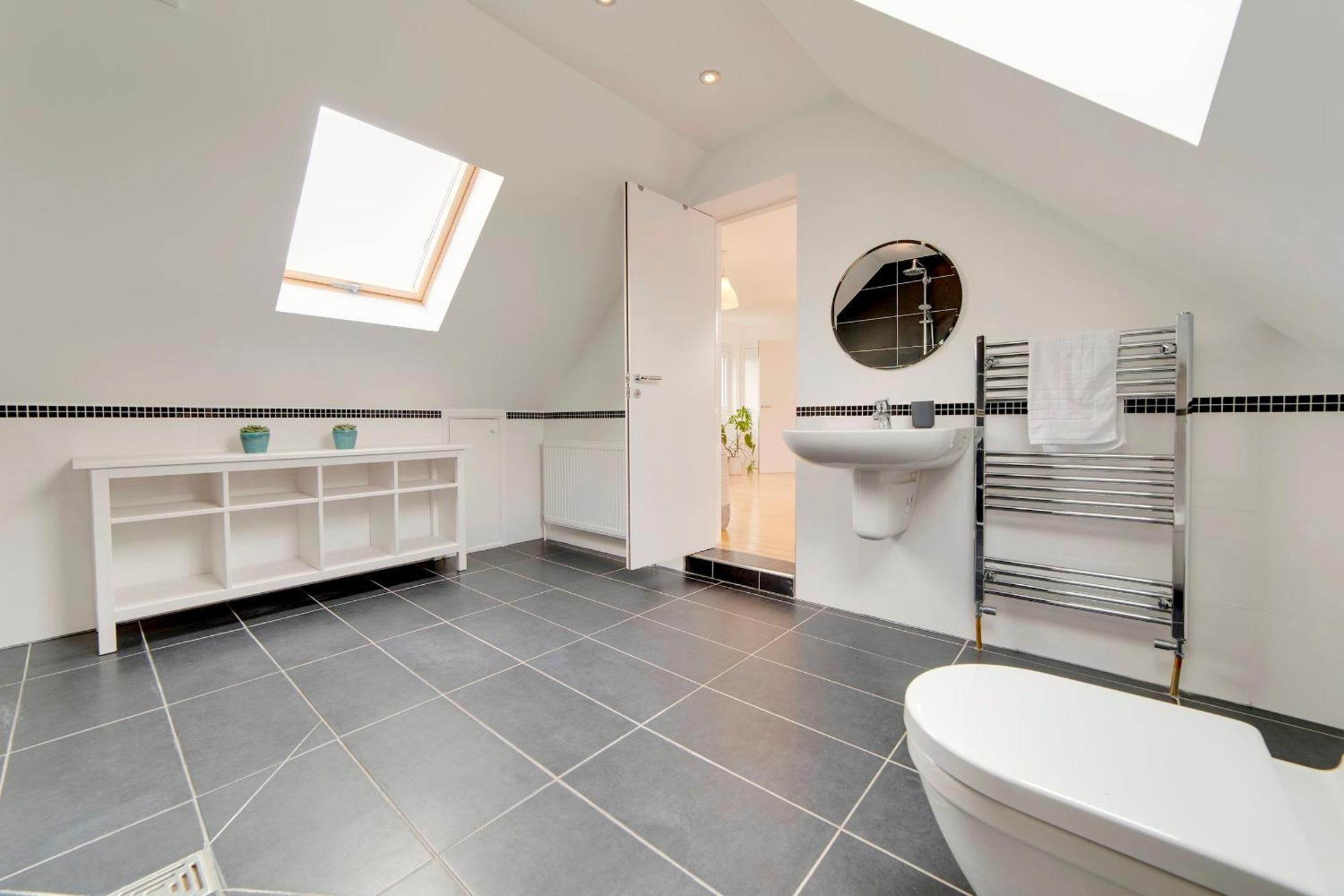 Pass The Keys 49 Byron Square Modern And Spacious 3 Bed Home With Free Parking CBG Exteriér fotografie