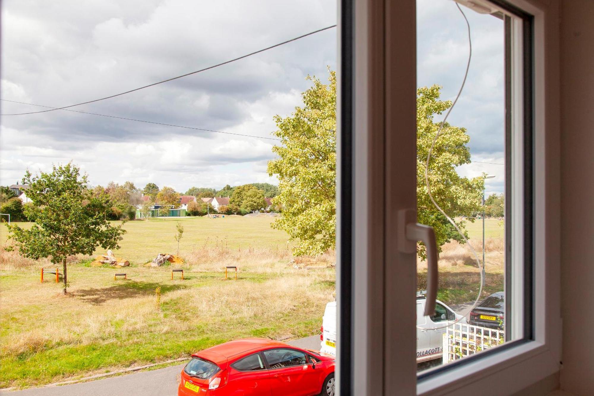 Pass The Keys 49 Byron Square Modern And Spacious 3 Bed Home With Free Parking CBG Exteriér fotografie