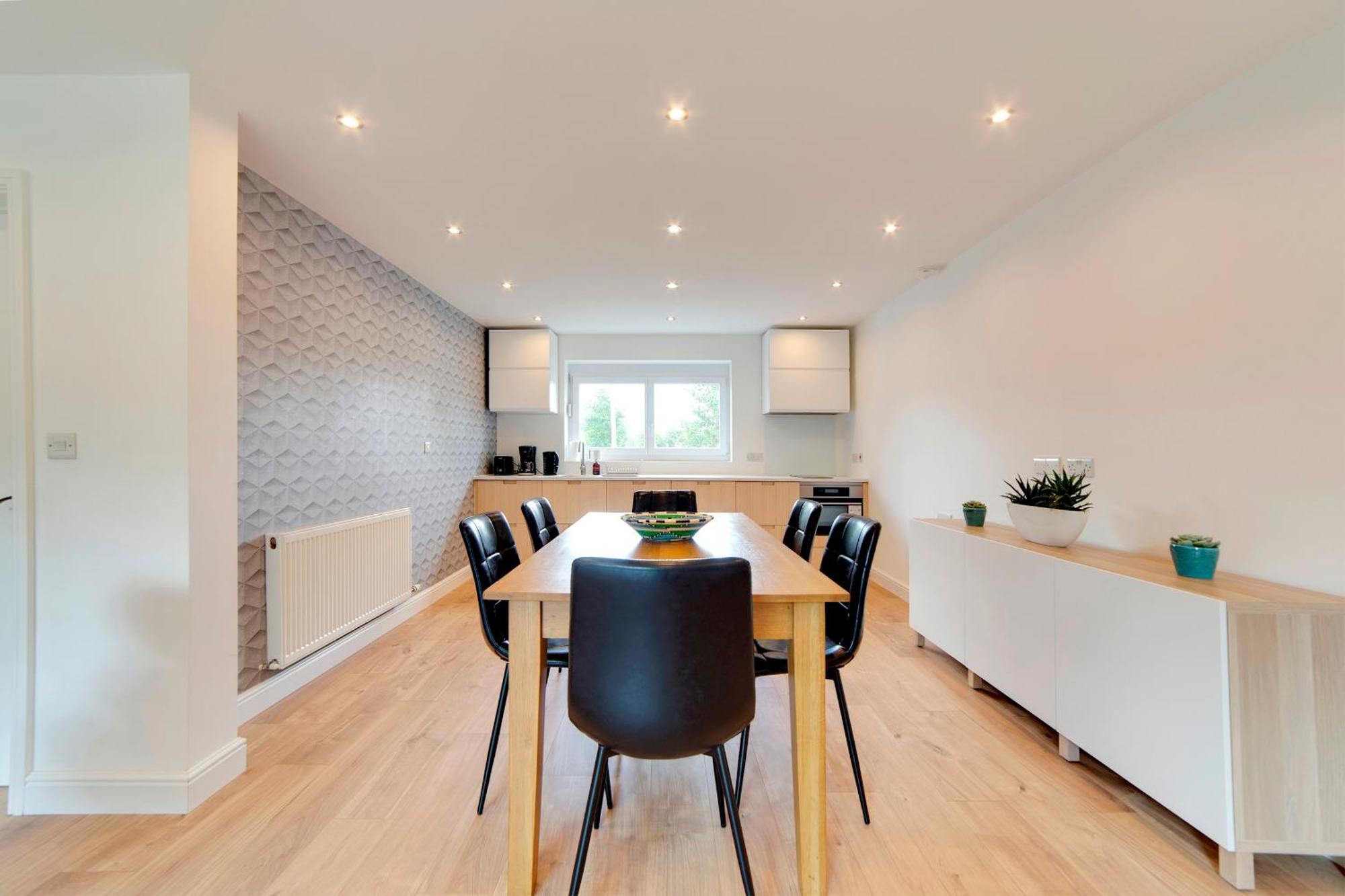 Pass The Keys 49 Byron Square Modern And Spacious 3 Bed Home With Free Parking CBG Exteriér fotografie