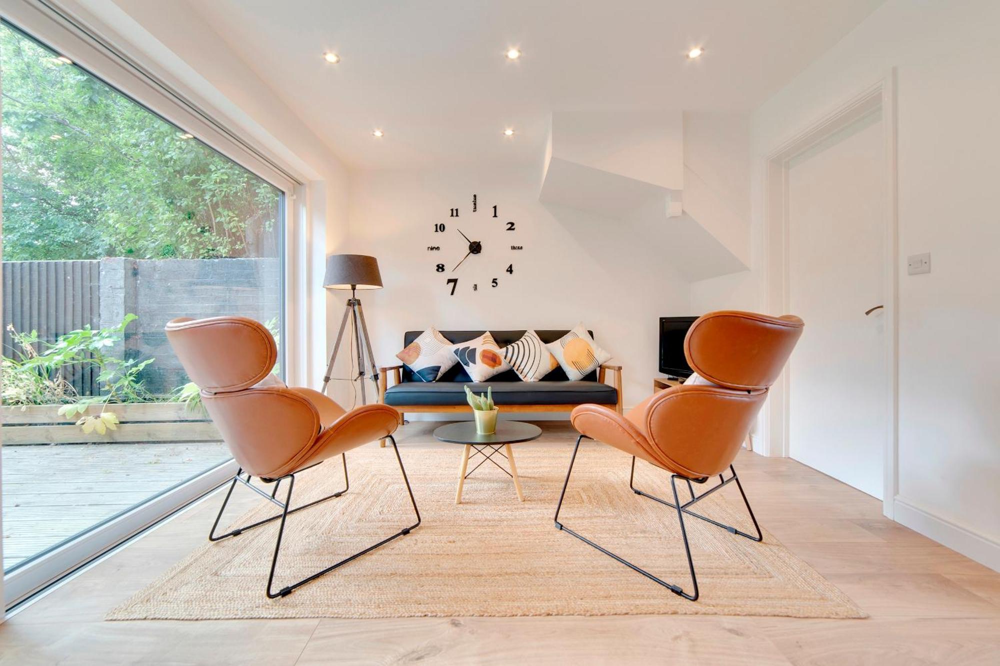 Pass The Keys 49 Byron Square Modern And Spacious 3 Bed Home With Free Parking CBG Exteriér fotografie